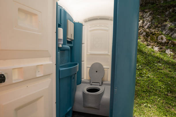 Best Porta potty delivery and setup  in South Bay, FL